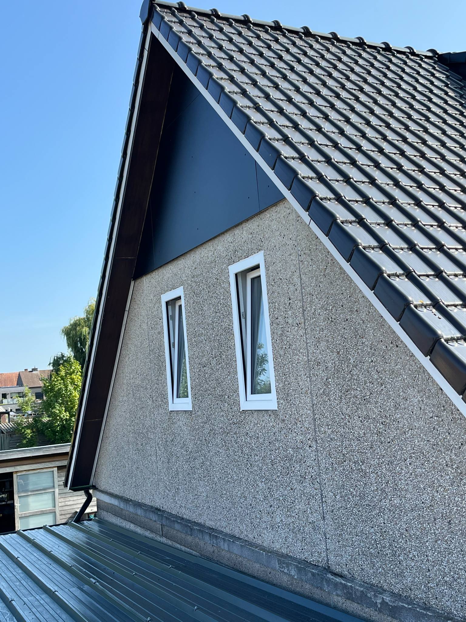 Platdakrenovatie Sint-Laureins - eindresultaat