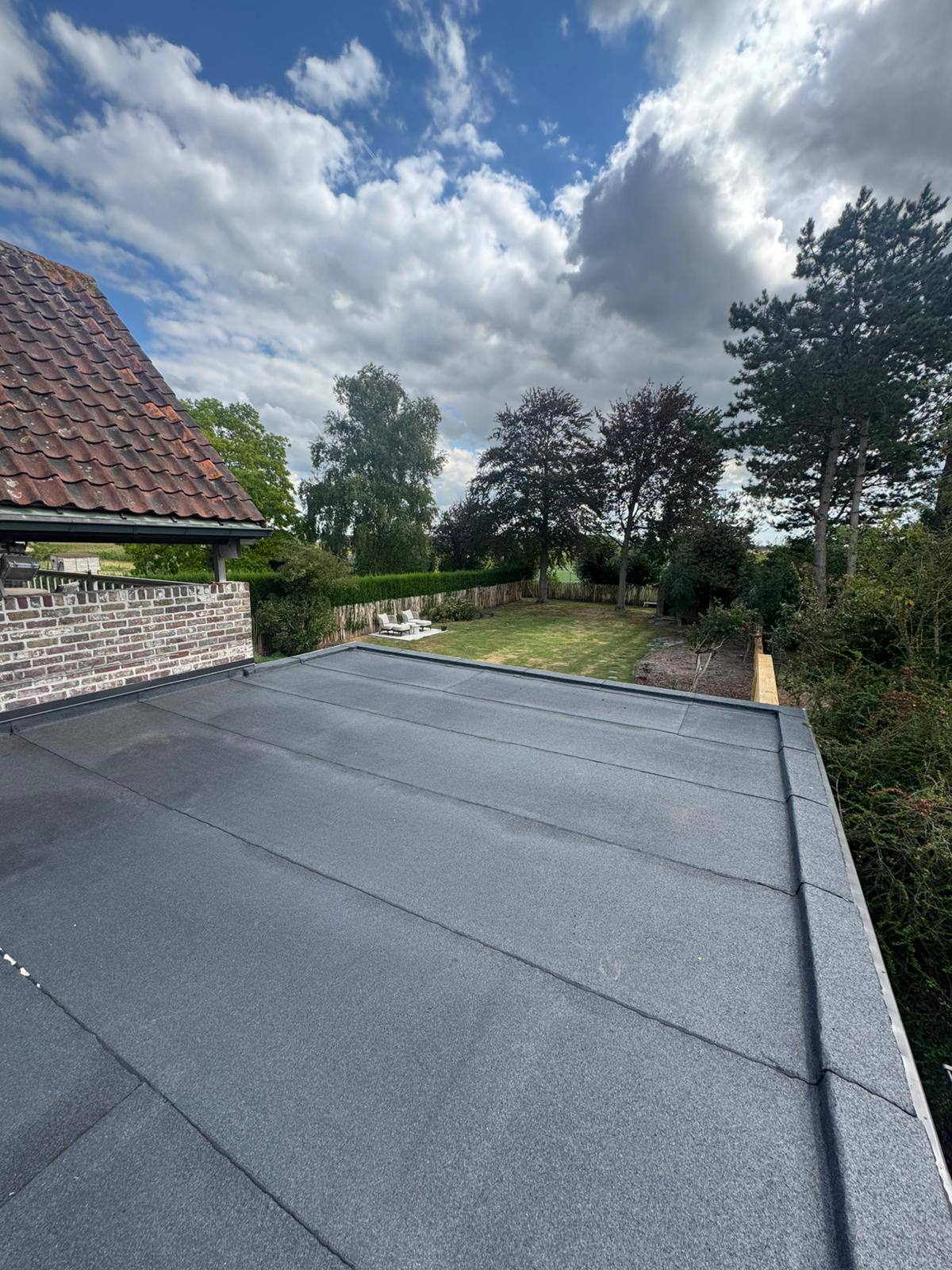 Totaalproject Adegem - dakrand afwerking